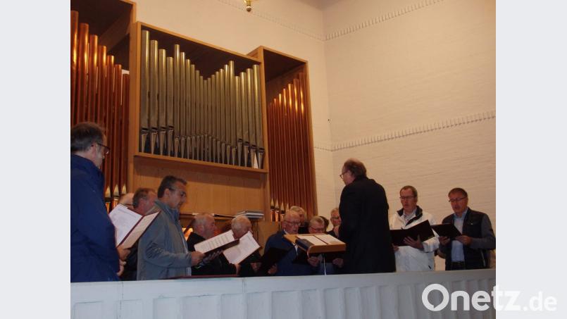 Der MGV Harmonie gestaltet die Messe musikalisch. Bild: wrt