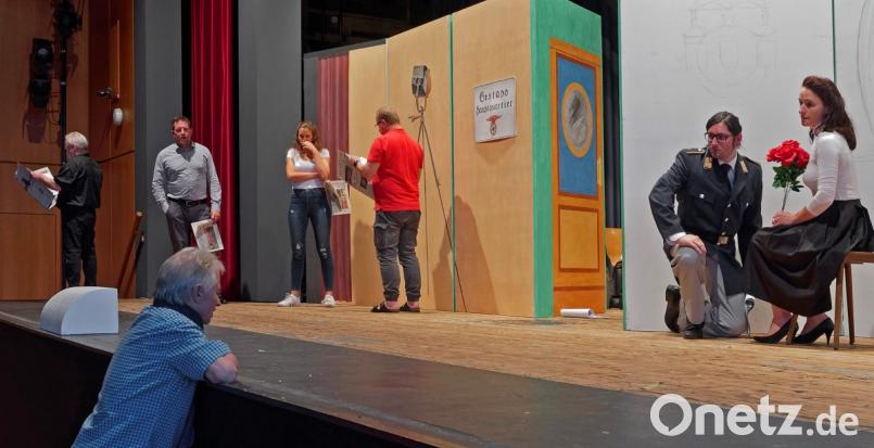 Voll im Gang sind die Proben des MTT zu &quot;Sein oder Nichtsein&quot; im Kettelerhaus. Bild: tr