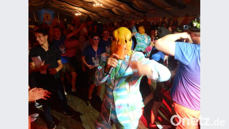 Immer gut für ein Foto: &quot;Ingo ohne Flamingo&quot; Bild: hir