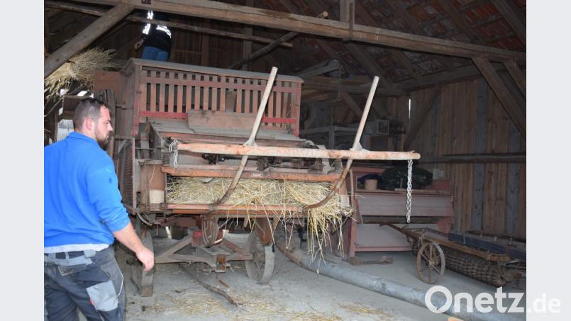 Mit dem Breitdrescher hielt der Fortschritt Einzug in den Bauerhöfen. Jetzt ging alles wesentlich schneller Bild: bnr
