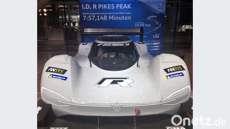 Mit einer neuen Fabelzeit hat die Elektroflunder ID Pikes Peak das legendäre Bergrennen in Colorado gewonnen. Der erste Sieg eines Elektroautos gegen die Verbrenner. Bild: bz