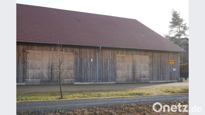 Um ein Heim für die Vereine zu schaffen, wird ein Anbau an den Pertolzhofener Vereinsstodl geplant. Bild: weu