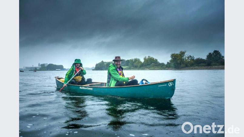 Auch ein kleiner Regenschauer kann einem echten Paddler nicht den Spaß verderben. Bild: arr
