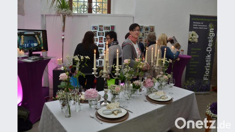 Bei der Hochzeitsmesse im Schloss Friedrichsburg ist alles rund ums Thema &quot;Heiraten&quot; zu erfahren. Bild: dob