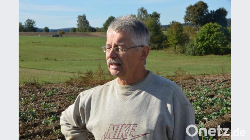 Roman Rupprecht ist Vorsitzender der sieben Erzeugergemeinschaften für Qualitätskartoffeln in der Oberpfalz. Er baut seit 40 Jahren Kartoffeln an. Bild: dob