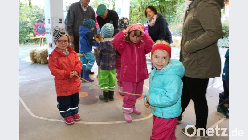 Das erste selbst gefertigte Seil bringt große Freude, nicht nur als Spring- und Hüpfseil. Bild: bsc