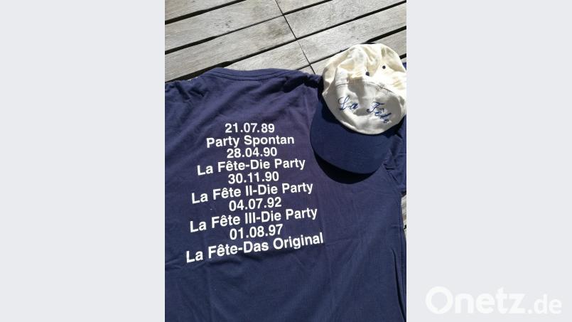Ein T-Shirt erinnert an die ganzvollen Partys „La Fête“ der Moosbacher Jugendgruppe Hamsterines. Die SpVgg Moosbach lädt zu einem Revival am 2. Oktober in die Turnhalle in Moosbach ein. Bild: gi