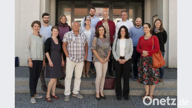 Die Teilnehmer des ersten Arbeitstreffens in Plana, u.a. Bürgermeisterin Martina Nemeckova (vorne Mitte) und MQ-Leiter Ludwig Bundscherer (ganz hinten Mitte) Bild: exb