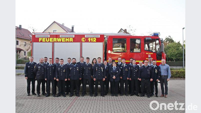 Gemeinsam legen die Mitglieder der Kirchenthumbacher Wehr die Leistungsprüfung "Technische Hilfeleistung" ab. Bild: jma