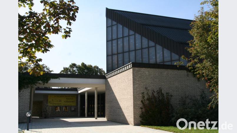 Die Neue Kirche in Waldershof wurde vor 50 Jahren eingeweiht. Bild: fpoz