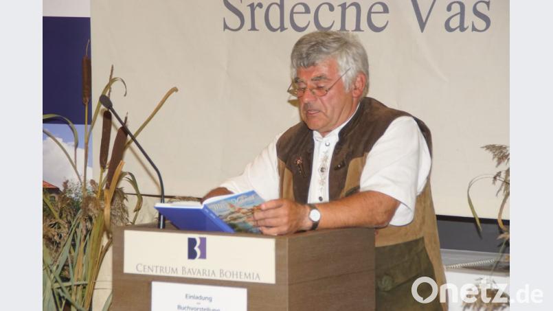 Auszüge aus dem Buch "Mei Hoimat - Gestern und Heind" las der "Koundl-Anderl" im CeBB. Bild: mmj