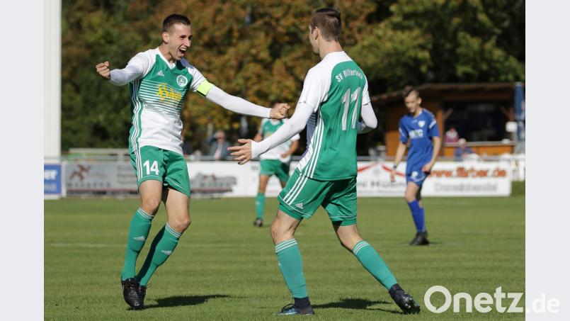 Der SV Mitterteich feierte am Samstag einen hochverdienten 2:0-Sieg bei der SpVgg Selbitz. Die beiden Treffer erzielten Manuel Dürbeck (links) und Marco Kießling. Bild: Mario Wiedel