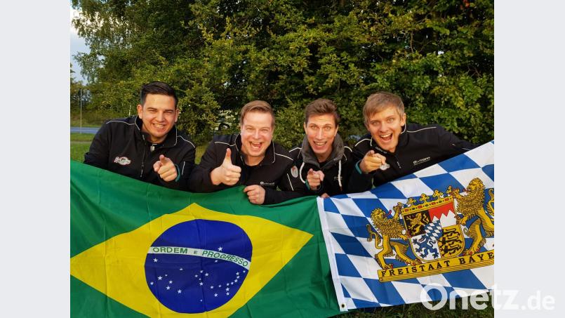 Brasilien lässt grüßen: Die "Rotzlöffl" treten beim viertgrößten Oktoberfest der Welt auf. Bild: exb