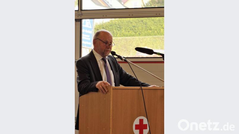 BRK-Kreisvorsitzender Simon Wittmann hält die Eröffnungsrede. Bild: arw