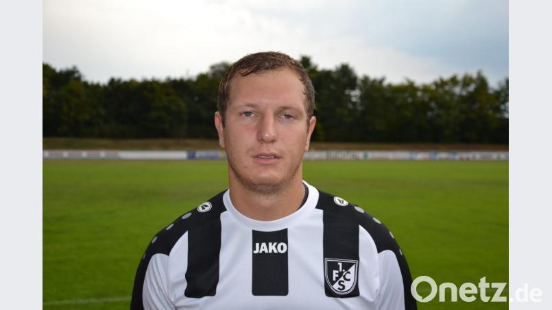 Andreas Lorenz traf dreifach gegen den FC Amberg. Der FC Wernberg untermauerte mit dem 6:1 seine Spitzenposition in der Bezirksliga Nord. Bild: aho