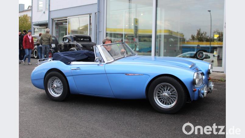 Ice Blue - so cool wie der Fahrer dieses Austin Healys von 1964. Bild: Dagmar Williamson