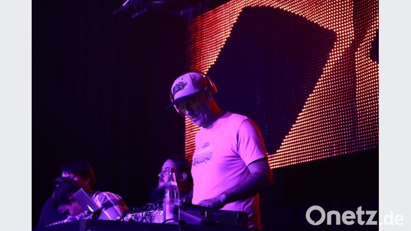 "DJ Fleischi" am Mischpult. Bild: njn