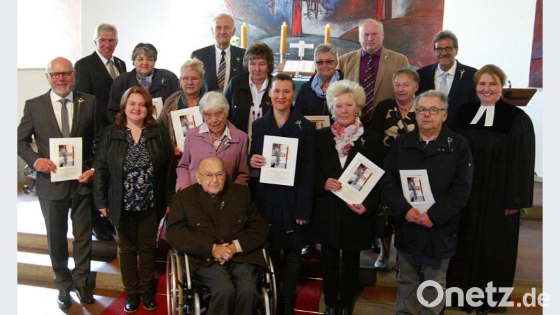 Zahlreiche Konfirmanten von damals feierten ihr Jubiläum in St. Markus. Bild: R. Kreuzer
