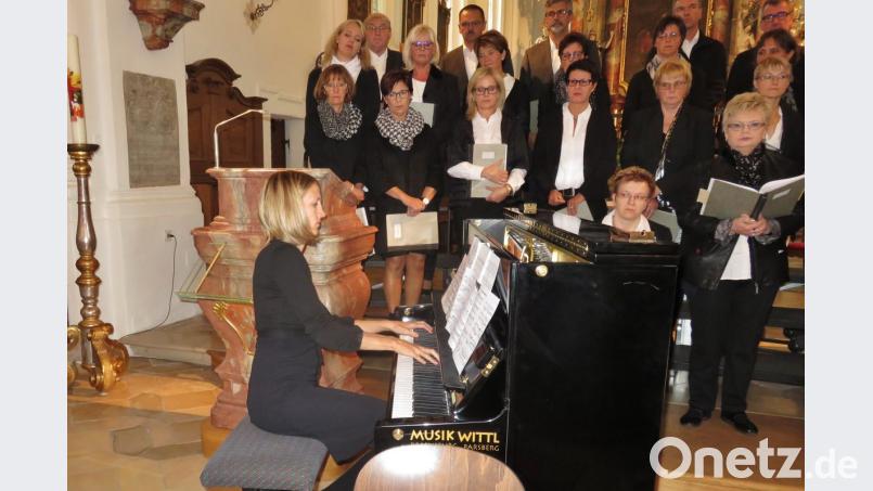 Cornelia Weiß, Kammermusikerin und Korrepetitorin, brillierte mit virtuosen Klavierspiel. Bild: rha