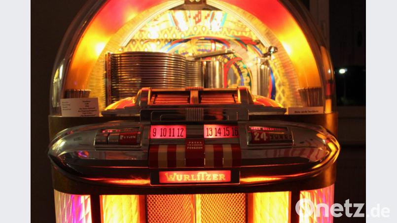 Der Lifestyle und seine Jukebox - ein Muss bei "Oi's Rock'n'Roll". Bild: Dagmar Williamson