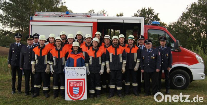 Prüfung bestanden: Die Gruppen der Feuerwehr Wurz bekommen von den Schiedsrichtern reichlich Lob. Bild: Kreuzer, Tom