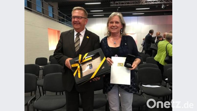 Kornelia Schmid ist für ihren Einsatz rund um das Thema Pflege ausgezeichnet worden. Bild: exb