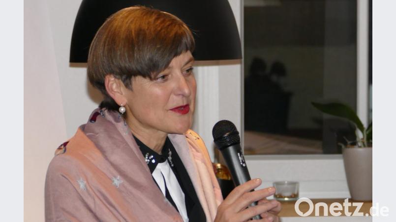 Susanne Flintsch, besser bekannt als &quot;Nana&quot;, stellt ihre neue Schriftenreihe zum Darm vor. Bild: kbw