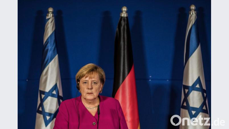Angela Merkel spricht während einer Pressekonferenz in Jerusalem. Merkel ist für die deutsch-israelischen Regierungskonsultationen zu Besuch in Israel. Bild: Ilia Yefimovich/dpa