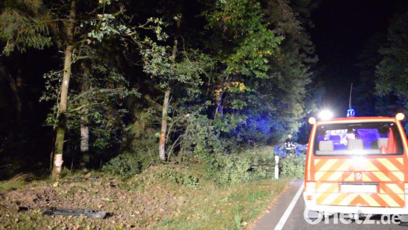 Spuren des Überschlages Bild: jma