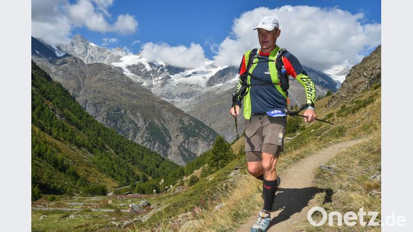 Sigi Hierl vom Radsportclub Neukirchen legt auf schwierigem Terrain beim Monte-Rosa-Trail rund um das Matterhorn in vier Tagen fast 174 Kilometer zurück. Bild: lhc