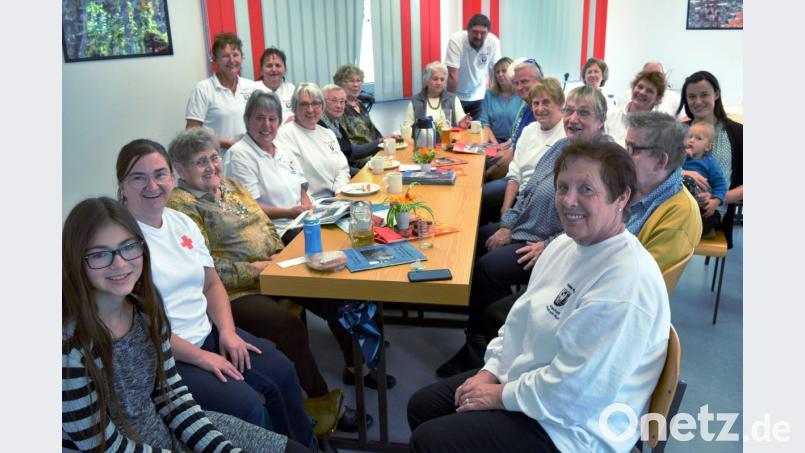 Mit Kaffee und Kuchen beendet die BRK-Bereitschaft der Kulmstadt ihre Feier anlässlich ihres 60-jährigen Bestehens. Bild: ww