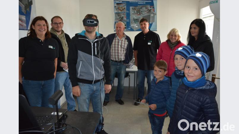 Bei „Virtual Reality“ erhielten die Besucher Einblicke in das Innenleben hochmoderner Maschinen. Bild: jr