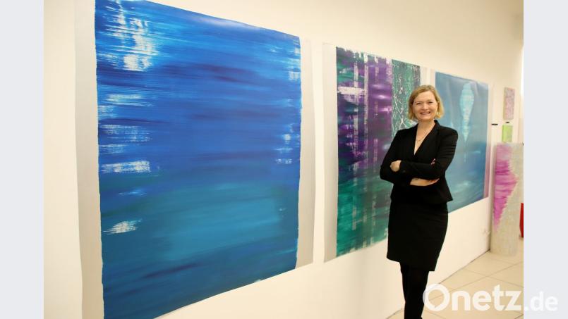 Barbara Wilmers-Hillenbrand ist eine Künstlerin aus Regensburg, deren Werke im „Kunst-Lokal“ zu sehen sind. Bild: Thomas Dobler