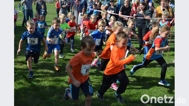 Auch die Kleinsten sind mit großer Begeisterung dabei. Bild: fz