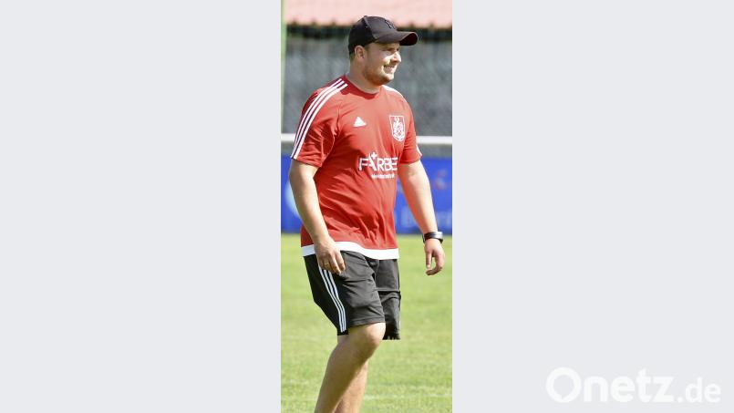 Aufatmen bei Trainer Sebastian Binner und seiner Mannschaft. Im 14. Spiel gelang dem SSV Paulsdorf endlich der erste Sieg. Bild: Hubert Ziegler