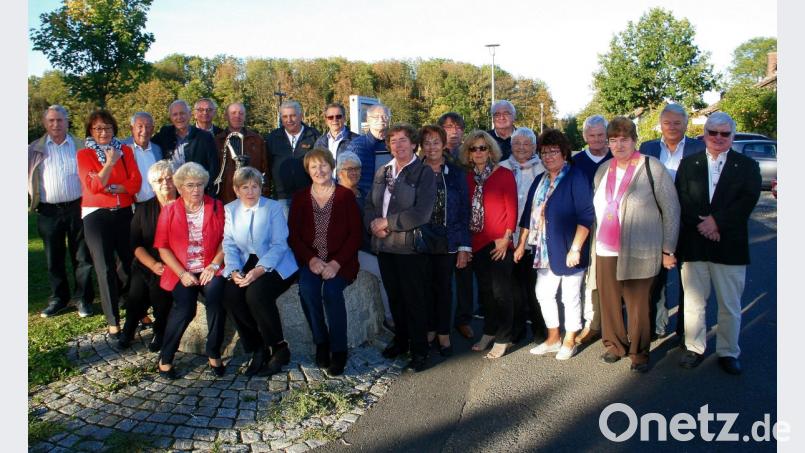 Gemeinsam feierte der Wiesauer Jahrgang 1947/ 1948 seinen 70. Geburtstag. Das Klassentreffen fand im Fuchsmühler Gemeindeteil Herzogöd statt. Bild: wro
