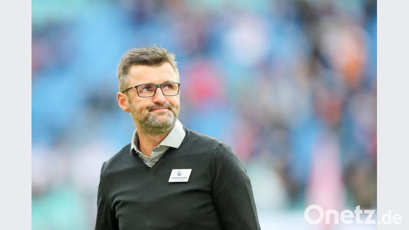 Nürnbergs Trainer Michael Köllner beim Spiel gegen den RB Leipzig. Bild: Jan Woitas