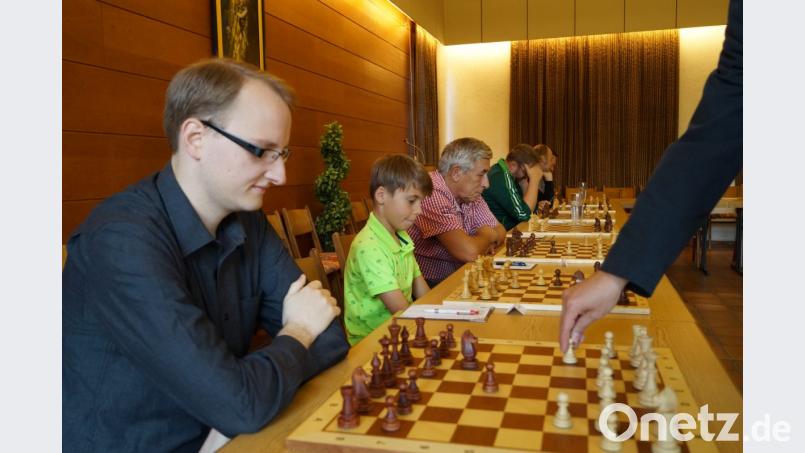 Die Neustädter Patrick Winter und Lorenz Nickl (von links) geben ihr Bestes. Bild: arw