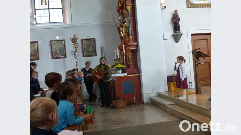 Liana stimmte das Danklied an Bild: sl