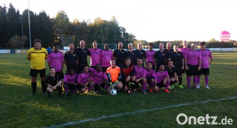 Die Alten Herren der SpVgg Windischeschenbach haben sich ein internationales Team des FSV Tirschenreuth als Gegner für ein Freundschaftsspiel eingeladen. Bild: exb