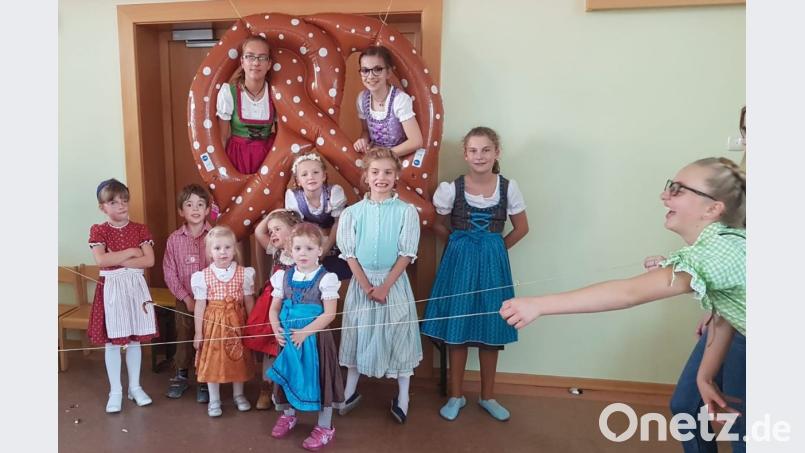 Wenn die kleinen der TV-Tanzgruppen Wiesn feiern, dann lassen sie es krachen. Bild: dob