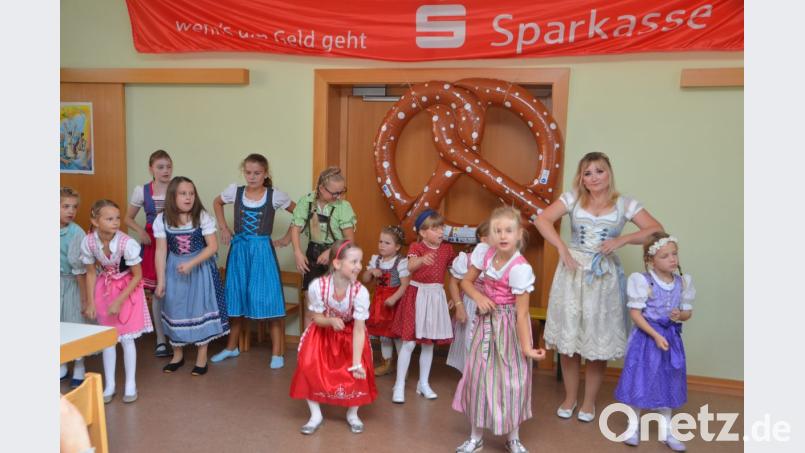 Wenn die kleinen der TV-Tanzgruppen Wiesn feiern, dann lassen sie es krachen. Bild: dob