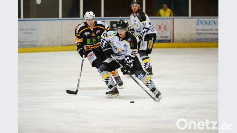 Lukas Salinger (Mitte) fehlt zum Auftakt wegen einer Sperre, Bild: brü