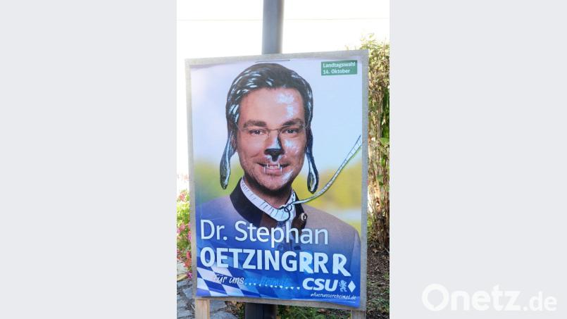Aus CSU-Politiker Stephan Ötzinger wird Hundemensch "Ötzingrrr". Bild: Gabi Schönberger
