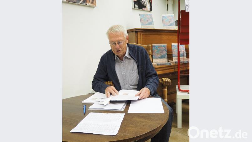 Geowissenschaftler und Eisenbahn-Kenner Ulrich Stanjek hat aus seinem neuen Werk vorgelesen. Bild: nad