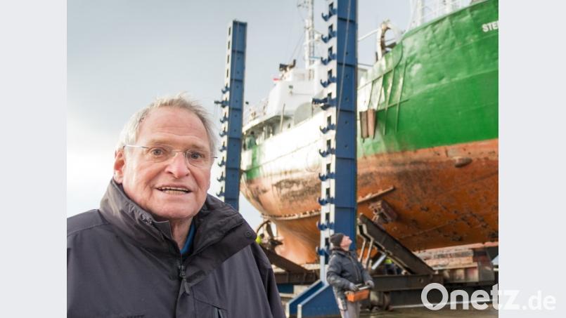 Tilman Mischkowsky, 1. Vorsitzender von Sea-Eye e.V. vor der Instandsetzung des Schiffs Sea-Eye im Jahr 2016. Bild: Sea-Eye/exb