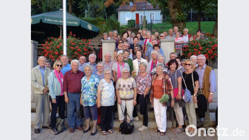 Die über 60 Teilnehmer des KAB-Kreisverbandes Schwandorf erhielten zahlreiche Einblicke in den Betrieb und den Tagesablauf des Klosters Plankstetten. Bild: exb