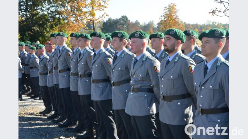 Das öffentliche Ablegen des feierlichen Gelöbnisses ist ein wichtiger Schritt im Leben eines Soldaten. Bild: dob