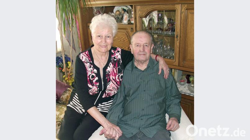 Seit 60 Jahren glücklich verheiratet sind Walter und Elisabeth Görgner. Bild: Dobmeier