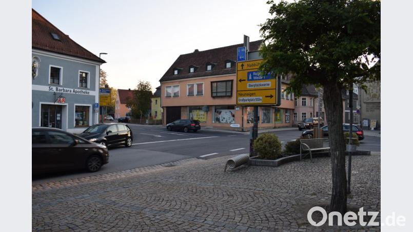 Im Zuge der Neugestaltung der "Haas-Kreuzung" fällt das ehemalige Geschäftsgebäude der Spitzhake zum Opfer. Bild: bnr